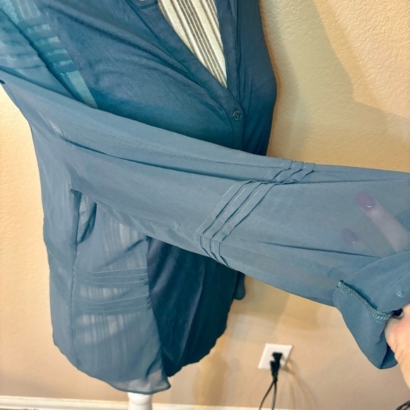 Gentlefawn Top Medium Black Grey Lightweight Viscose Super Soft Long Sleeves - Picture 7 of 15